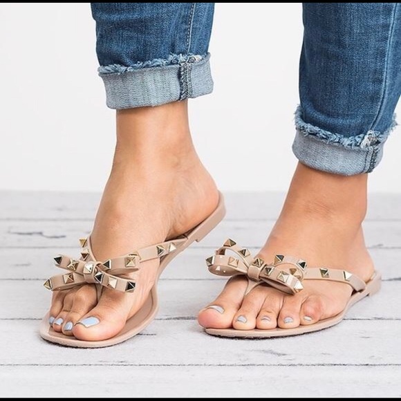 stori jelly sandals